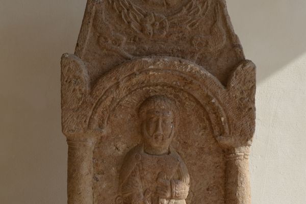 lapidariu-050D18F0BF5-E4D6-8414-73A7-A4B874024F5A.jpg