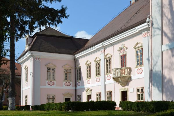 magna-curia-castel-bethlen-alte-2E6E524CE-EB6A-D971-80FD-C7B8CEE0E73F.jpg