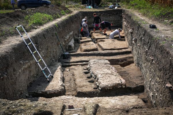final-de-campanie-in-situl-arheologic-roman-micia-843D64633-3C63-AEDF-32E4-BB8F5785AB75.jpg