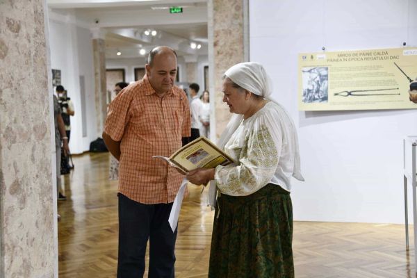 vernisaj-chisinau-iulie-2026-10472303A6-CEC4-5093-3516-50511F34F2D0.jpg