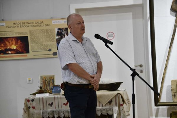 vernisaj-chisinau-iulie-2026-1562FD2411-E7BF-87D7-9F4F-5CF26A2E960B.jpg