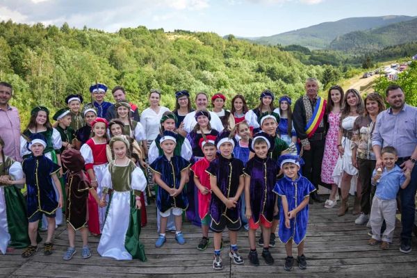 2026festivalcetatemalaiesti-514D0BF263-0E50-C771-BFD4-B4B13EC3A653.jpg