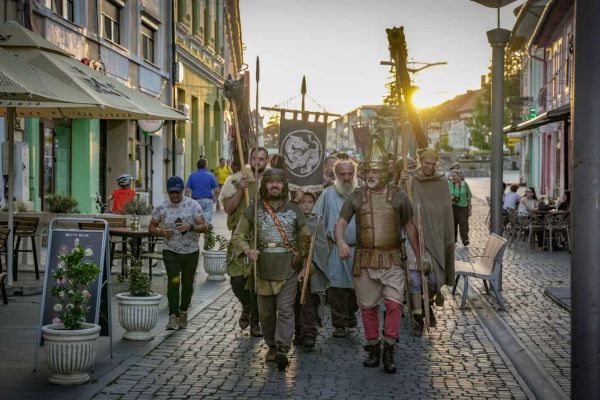 festival-regatul-dac-2026-142B3F0343-AEA0-CD07-50FA-446D1FD70514.jpg