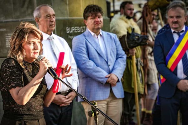 festival-regatul-dac-2026-268828FB5B-7081-636E-73D1-108260DB5A2C.jpg