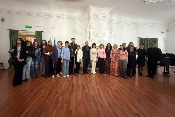 recital-extraordinar-oct-2026-magna-curia-1068FBE2F0-E092-519C-0418-4F2653E43432.jpg